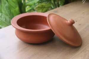 Earthenware clay pot
