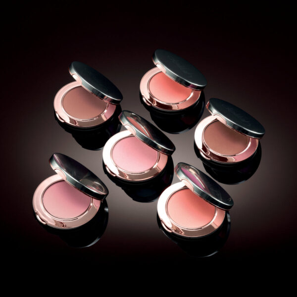 Larval blusher